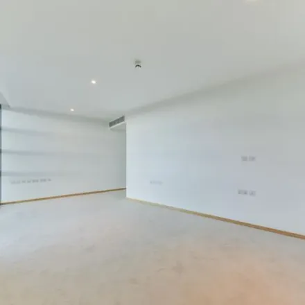 Image 2 - 1 West India Quay, 26 Hertsmere Road, London, E14 4AX, United Kingdom - Apartment for rent