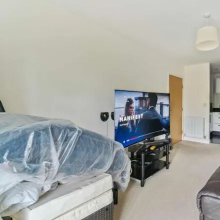 Image 3 - Elstree & Borehamwood, Allum Lane, Borehamwood, WD6 3FL, United Kingdom - Apartment for sale