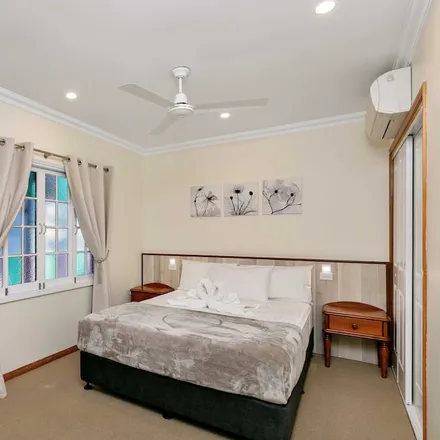 Image 6 - Cairns Street, Dingo QLD, Australia - House for rent