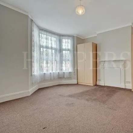 Image 4 - 27 Howard Road, London, NW2 6DS, United Kingdom - Townhouse for sale