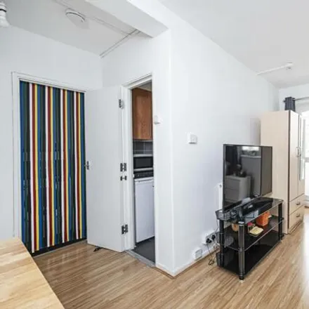 Buy this studio apartment on 20 Morpeth Road in London, E9 7LD