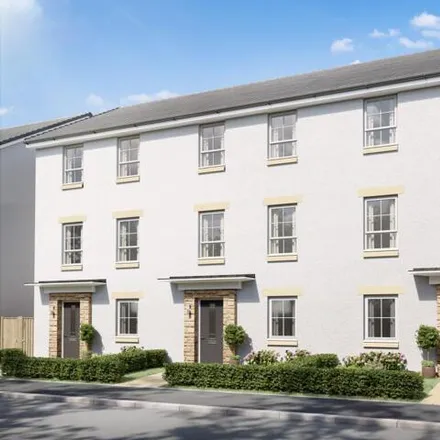 Buy this 4 bed townhouse on Dochart Oval in Glasgow, G33 1PS
