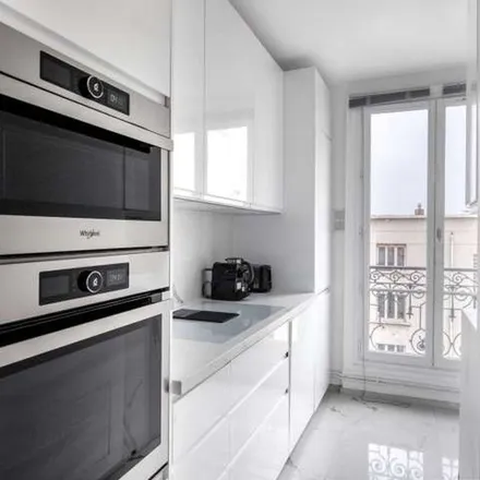 Image 2 - 48 Rue de Villiers, 92300 Levallois-Perret, France - Apartment for rent
