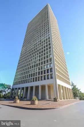 Image 8 - Society Hill Towers North Building, 200 Locust Street, Philadelphia, PA 19106, USA - Apartment for rent