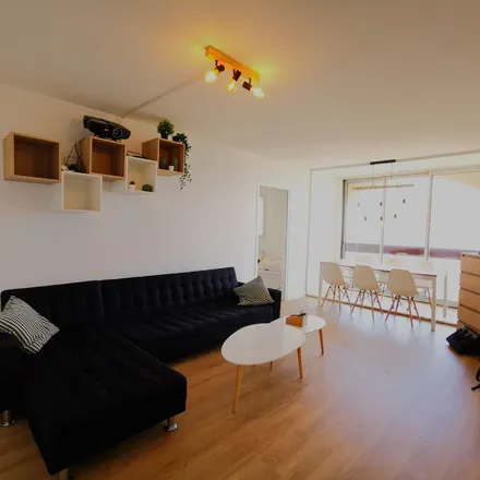 Rent this 6 bed apartment on 5 Boulevard du Maréchal Foch in 49051 Angers, France