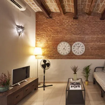 Rent this 1 bed apartment on Escola Patronat Domenech in Carrer de Gràcia, 08001 Barcelona