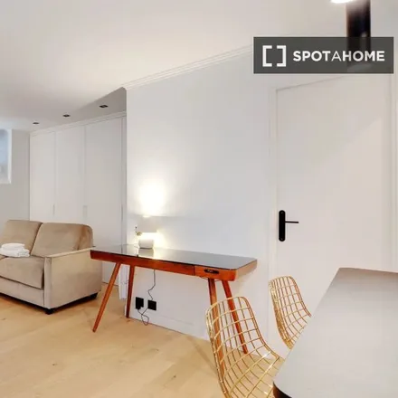 Rent this studio apartment on 54 Avenue Bosquet in 75007 Paris, France