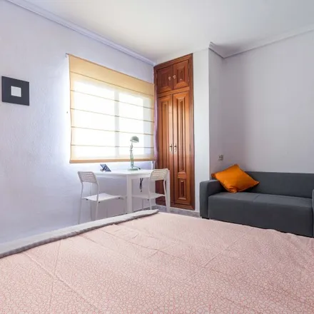 Image 3 - Carrer de Sant Guillem, 46009 Valencia, Spain - Room for rent