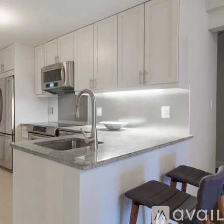 Rent this 3 bed apartment on 200 W 70th St