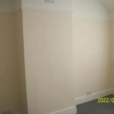 Image 6 - Overpool, Overpool Road / Railway Station, Overpool Road, Ellesmere Port, CH66 3LW, United Kingdom - Apartment for rent