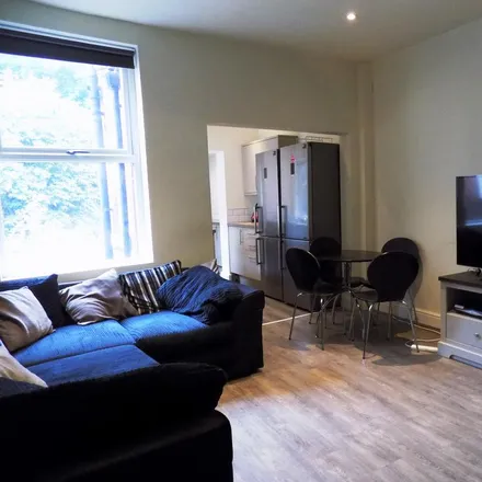 Rent this 5 bed room on 296-306 Queens Road in Sheffield, S2 4DL