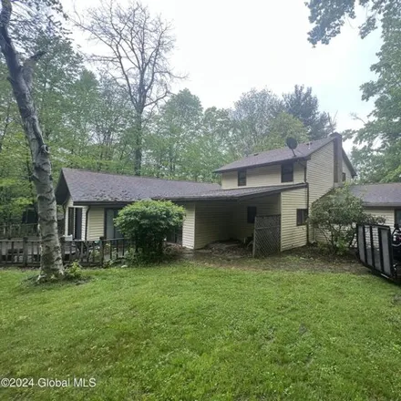 Buy this 4 bed house on 52 Connelly Road in Hillsdale, Columbia County