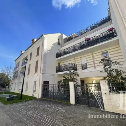 Image 6 - 1 Place Charles de Gaulle, 78960 Voisins-le-Bretonneux, France - Apartment for rent