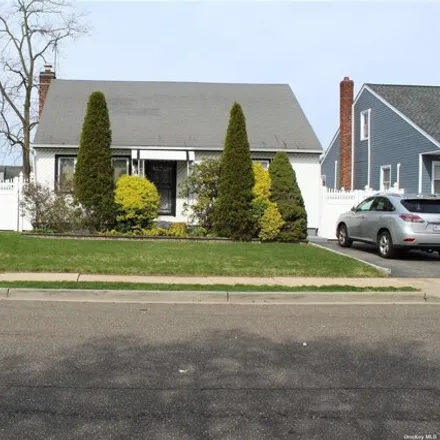 Image 2 - 127 Green Avenue, Village of Hempstead, NY 11550, USA - House for sale