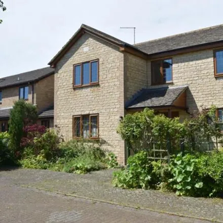 Image 1 - 14 Cotterstock Road, Oundle, PE8 5HA, United Kingdom - House for sale