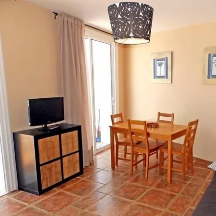 Rent this 2 bed apartment on 38612