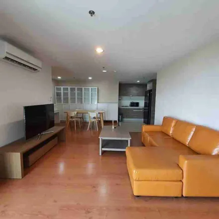 Rent this 2 bed apartment on Soi Rama IX Soi 7 in Huai Khwang District, 10310