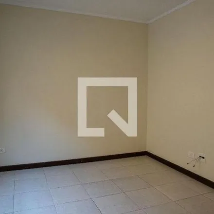 Rent this 2 bed house on Rua Ribeiro de Barros 428 in Bairro Siciliano, São Paulo - SP