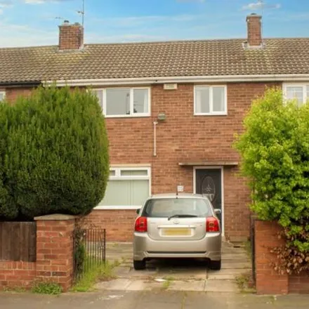 Buy this 3 bed townhouse on Honister Road in Redcar, TS10 1LH