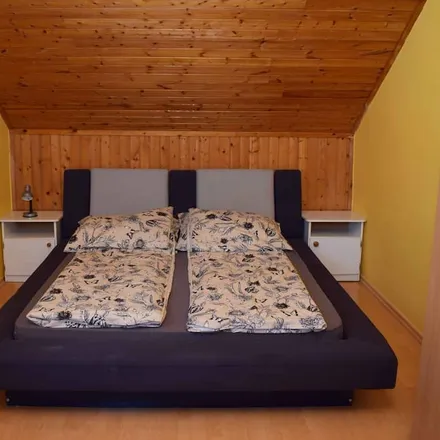 Rent this 4 bed house on Fonyód in Balaton utca, 8640