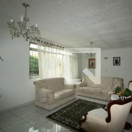 Rent this 4 bed house on Alameda Segundo Sargento Geraldo Berti 82 in Parque Novo Mundo, São Paulo - SP