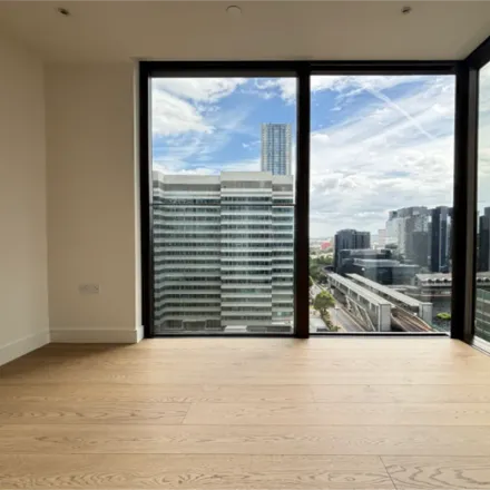 Image 6 - North Dockside, Canary Wharf, London, E14 5HA, United Kingdom - Apartment for rent