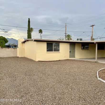 Buy this 3 bed house on 4677 East 27th Street in Tucson, AZ 85711