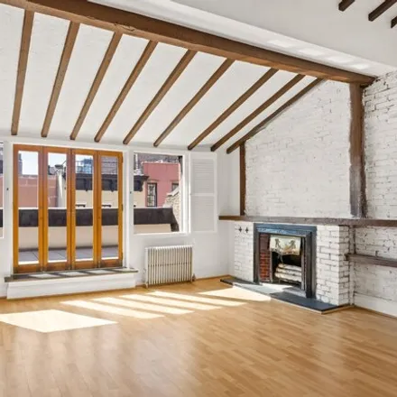 Rent this 2 bed townhouse on 359 West 20th Street in New York, NY 10011