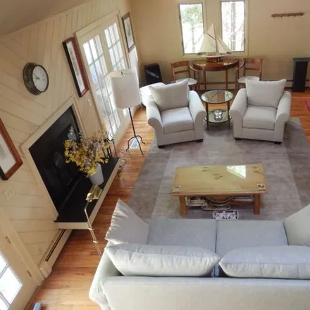 Rent this 3 bed house on 9 Diane Drive in Northwest Harbor, East Hampton