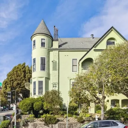Image 1 - 2104 Divisadero Street, San Francisco, CA 94115, USA - House for sale