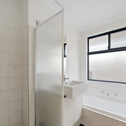 Image 9 - Shiralee Bend, Carramar WA 6031, Australia - Apartment for rent