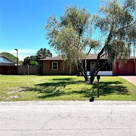 Buy this 4 bed house on 506 Sidney Cir in Winter Haven, Florida