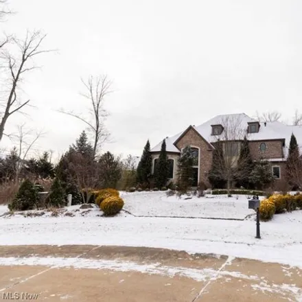 Rent this 6 bed house on 3600 Oxford Cir in Westlake, Ohio