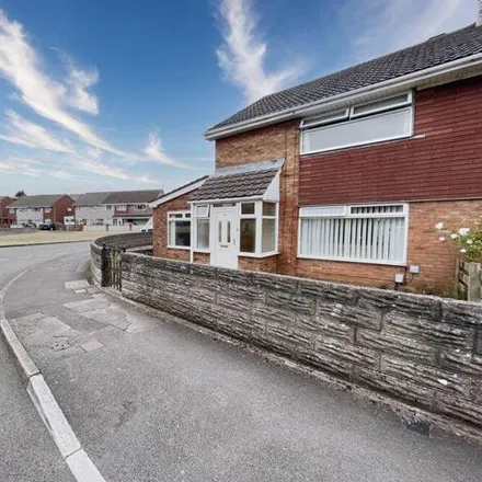 Buy this 4 bed duplex on Norwood Crescent in Barry, CF63 2AR