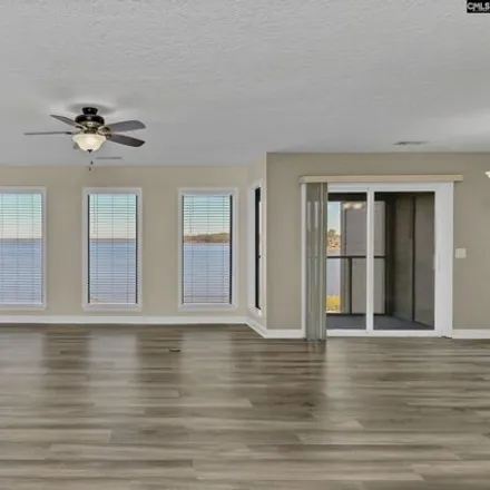 Buy this 3 bed condo on Spences Point in Lexington County, SC