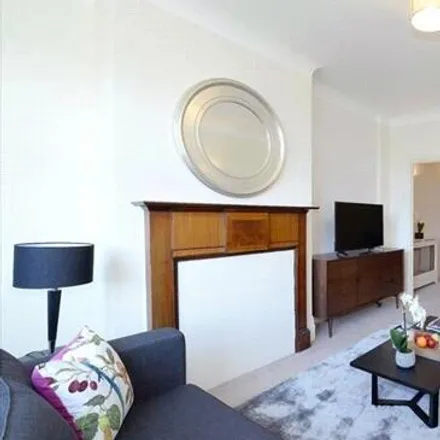 Image 1 - Overfinch, 151 Park Road, London, NW8 7HT, United Kingdom - Room for rent