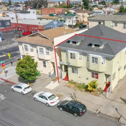 Buy this 8 bed house on 890 31st Street in Oakland, CA 94612