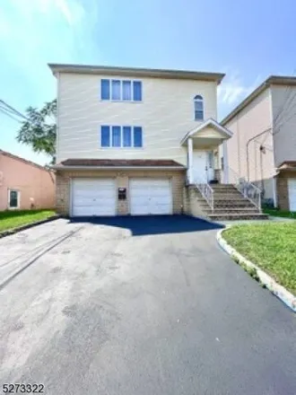 Rent this 3 bed house on 750 Mc Gillvray Place in Linden, NJ 07036