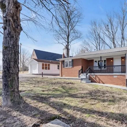 Buy this 3 bed house on 1738 Gundy Quarels Memorial Highway in Baxter, Putnam County