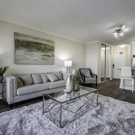 Image 7 - Edmonton House, 10205 100 Avenue NW, Edmonton, AB T5J 4B5, Canada - Apartment for rent
