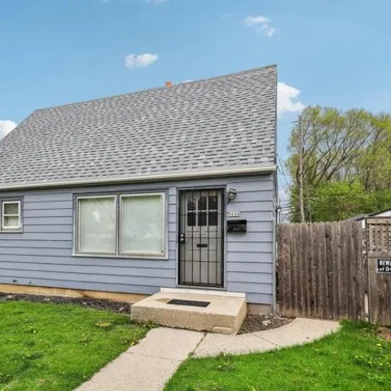 Buy this 4 bed house on 5630 West Carmen Avenue in Milwaukee, WI 53218