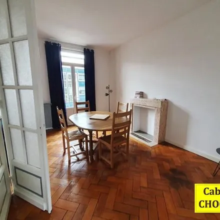 Image 9 - 82 Rue Saint-Sauveur, 59800 Lille, France - Apartment for rent