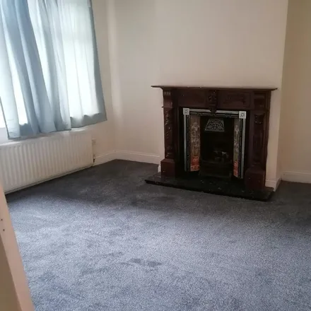 Image 4 - Four Lane Ends, Clyde Terrace, Spennymoor, DL16 7SG, United Kingdom - Townhouse for rent