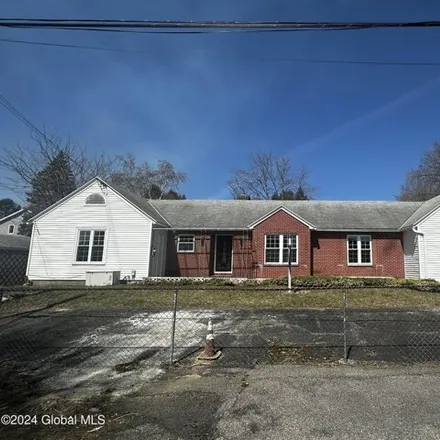 Buy this 4 bed house on 9 Arcadia Ct in Albany, New York