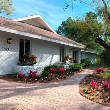Buy this 3 bed house on 1238 South View Drive in Siesta Key, FL 34242