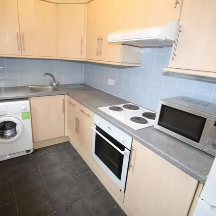 Rent this 3 bed townhouse on Gaul Street in Leicester, LE3 0AW