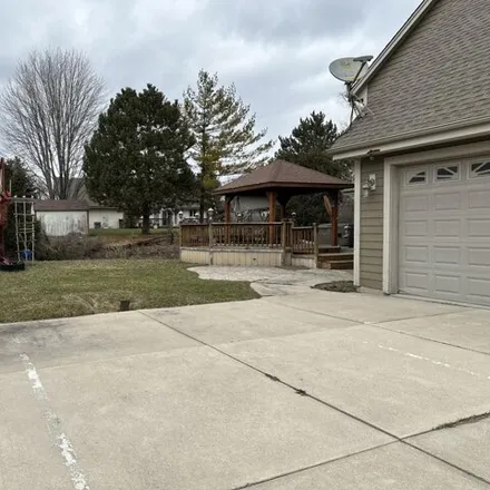 Image 2 - 11250 West Heritage Drive, West Granville, Milwaukee, WI 53224, USA - House for sale