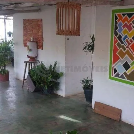 Buy this 12 bed house on Rua Madressilva in Esplanada, Belo Horizonte - MG