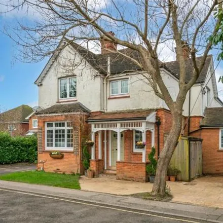Buy this 4 bed house on Malthouse Road in Southgate, RH10 6BQ