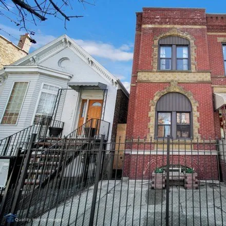 Rent this 2 bed house on 2249 W Taylor St Unit G in Chicago, Illinois